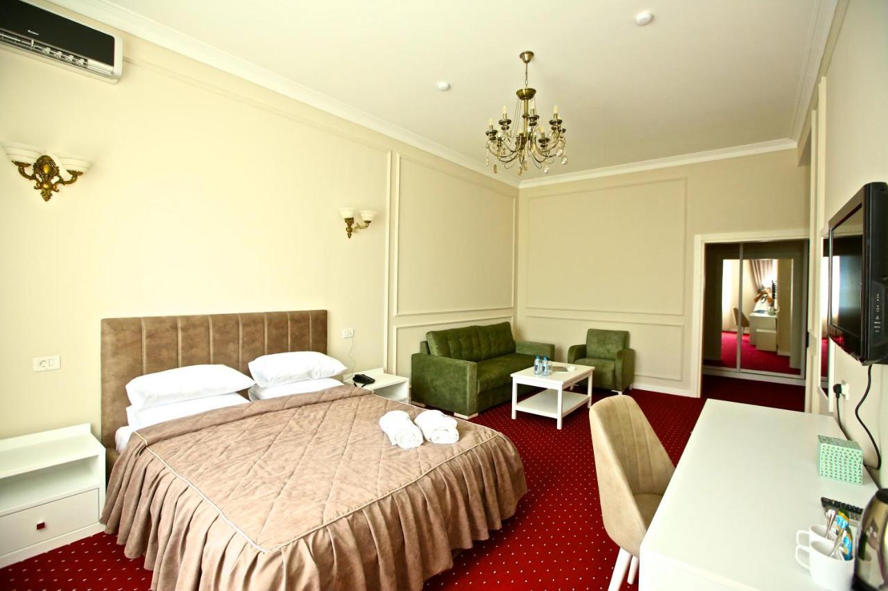 Miraj Hotel Baku Exteriör bild