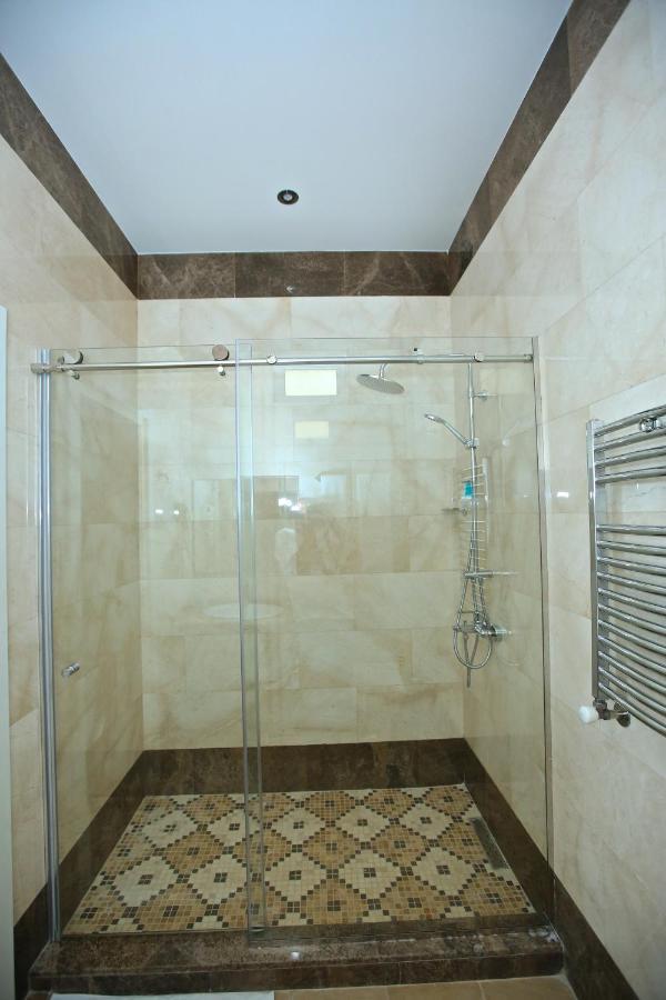 Miraj Hotel Baku Exteriör bild